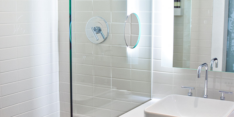 鏡・ミラーのくもりやスケール除去にはストロングコンパウンド